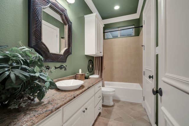 1811 Magic Valley Lane, Cedar Hill, TX 75104