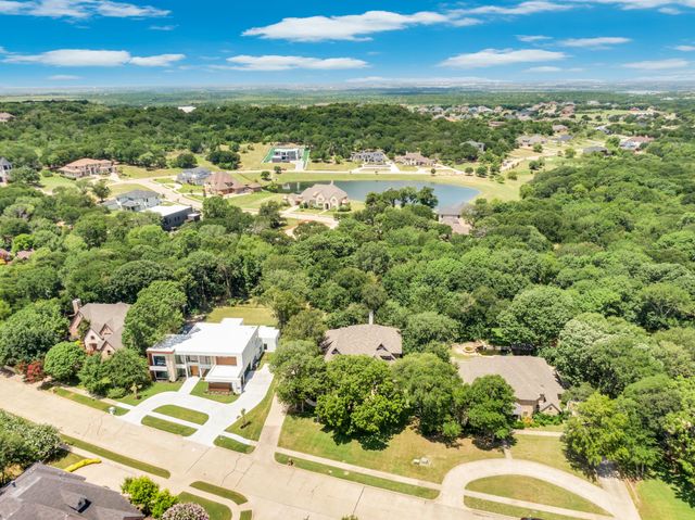 1811 Magic Valley Lane, Cedar Hill, TX 75104