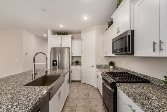 41615 W Cathedral Rock Pass, Maricopa, AZ 85138