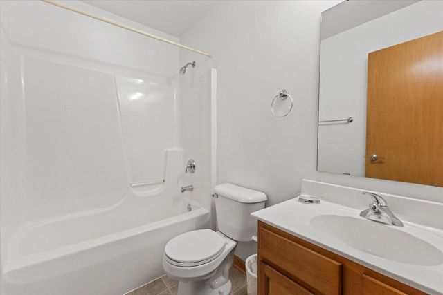 6615 Greenhill DRIVE, Mount Pleasant, WI 53406