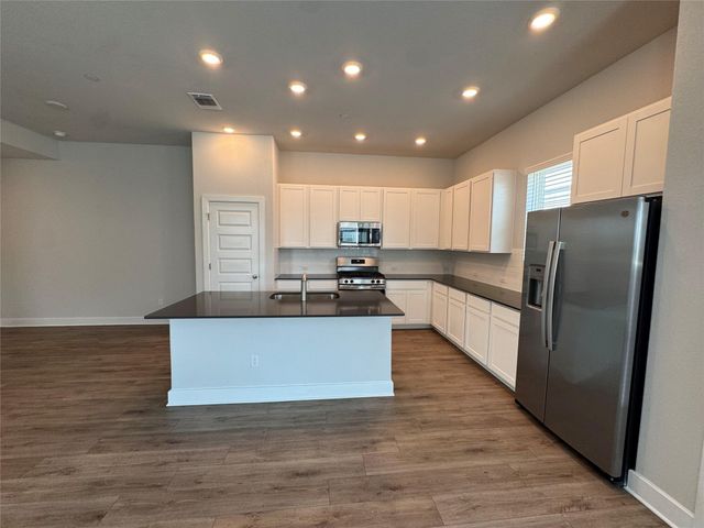 3000 Chisholm Trail RD 91, Round Rock, TX 78681