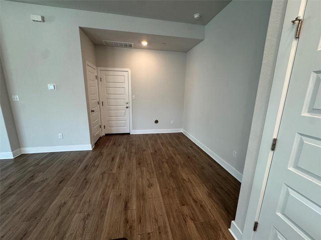 3000 Chisholm Trail RD 91, Round Rock, TX 78681
