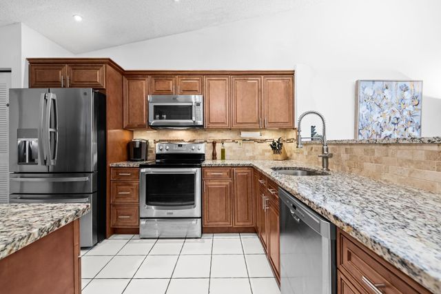 6167 NW 91st Avenue, Tamarac, FL 33321