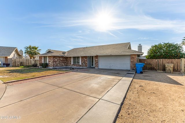 4415 W CALAVAR Road, Glendale, AZ 85306