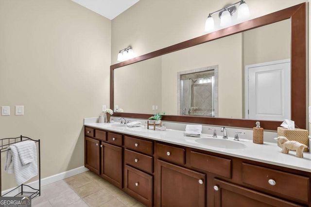 7205 Lowery Oak Drive, Roswell, GA 30075