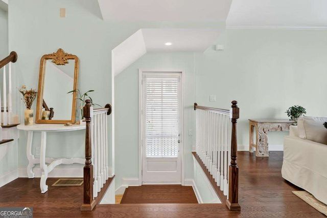 7205 Lowery Oak Drive, Roswell, GA 30075