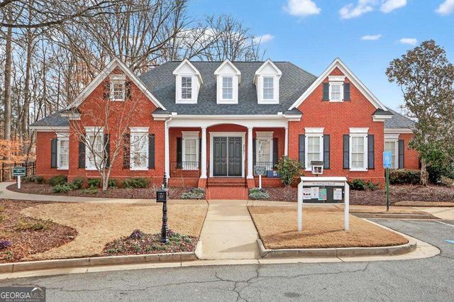 7205 Lowery Oak Drive, Roswell, GA 30075