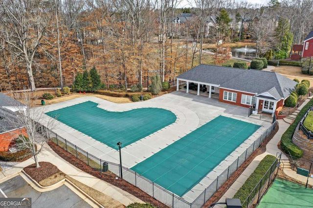 7205 Lowery Oak Drive, Roswell, GA 30075