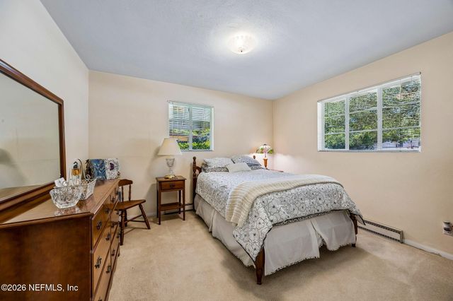 6818 MERRILL Court, Jacksonville, FL 32211