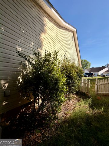 235 Oak Circle N, Stockbridge, GA 30281