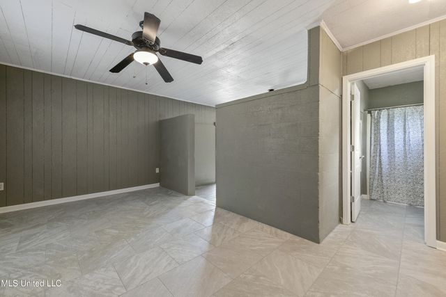 184 Hoxie Street, Biloxi, MS 39530