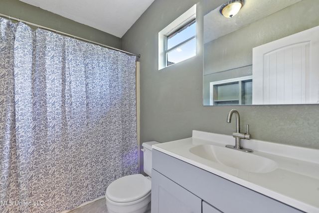 184 Hoxie Street, Biloxi, MS 39530