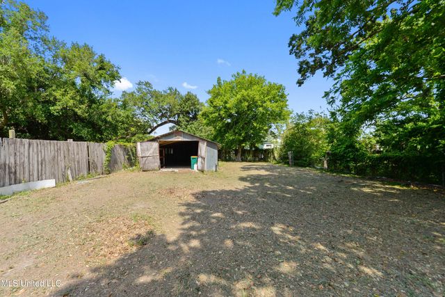 184 Hoxie Street, Biloxi, MS 39530