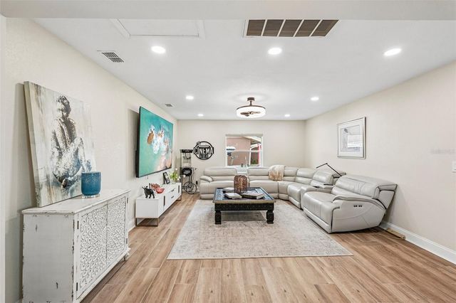 289 W TARPON BOULEVARD NW, Port Charlotte, FL 33952