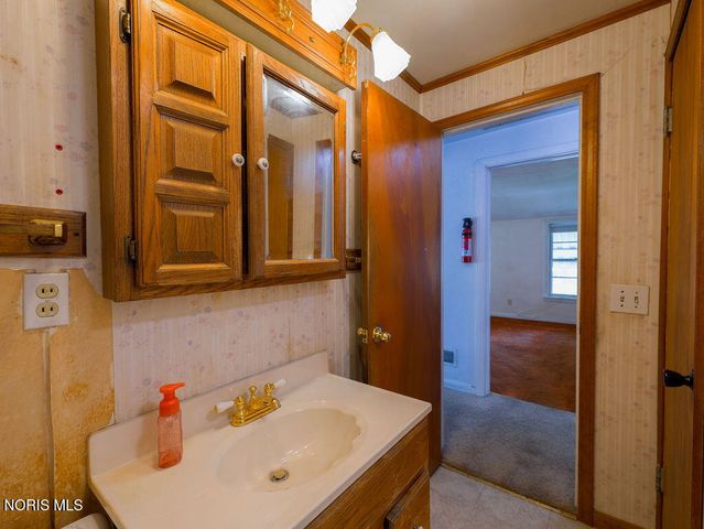 3915 Seckinger Drive, Toledo, OH 43613