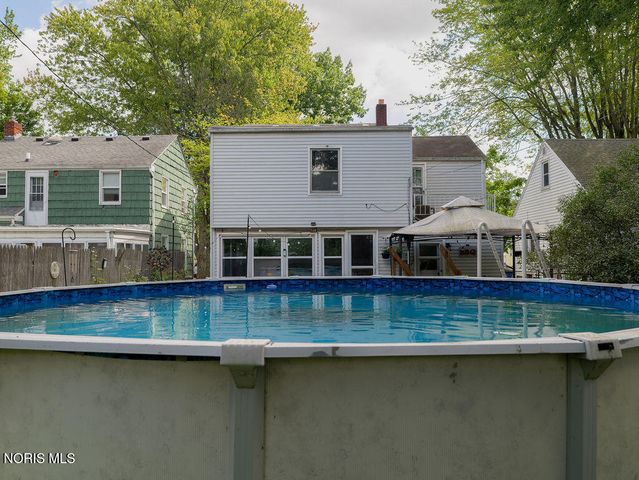 3915 Seckinger Drive, Toledo, OH 43613