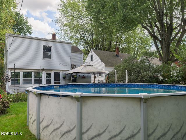 3915 Seckinger Drive, Toledo, OH 43613