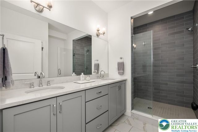 4574 Old Saucon Road, Upper Saucon Twp, PA 18015