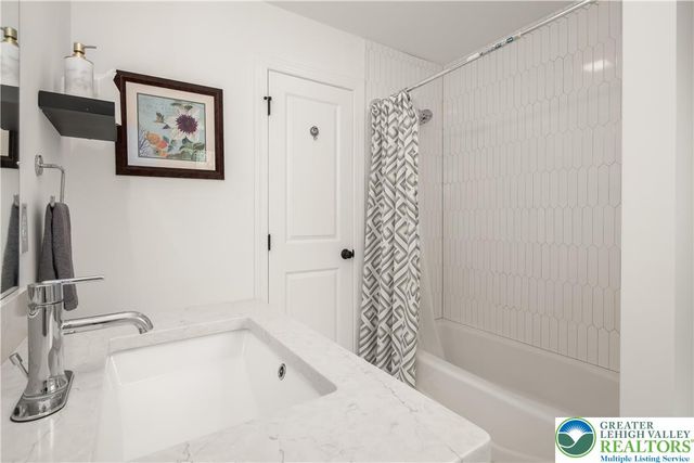 4574 Old Saucon Road, Upper Saucon Twp, PA 18015