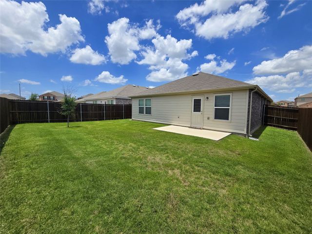 1049 Knightly Lane, Haslet, TX 76052