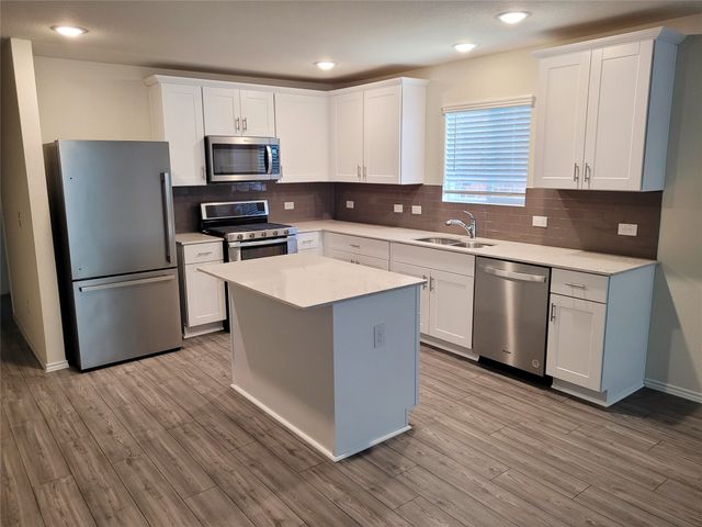 1049 Knightly Lane, Haslet, TX 76052