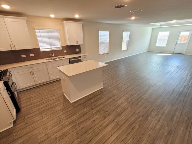 1049 Knightly Lane, Haslet, TX 76052