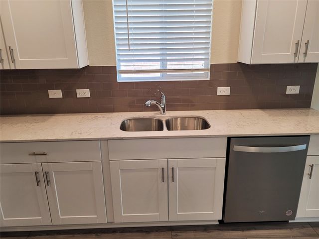 1049 Knightly Lane, Haslet, TX 76052