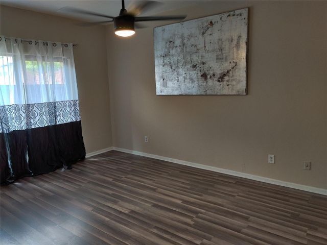 3100 Walnut Bend Lane 209, Houston, TX 77042