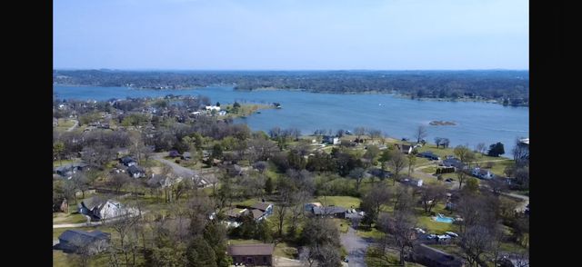 233 Riverwood Dr, Hendersonville, TN 37075