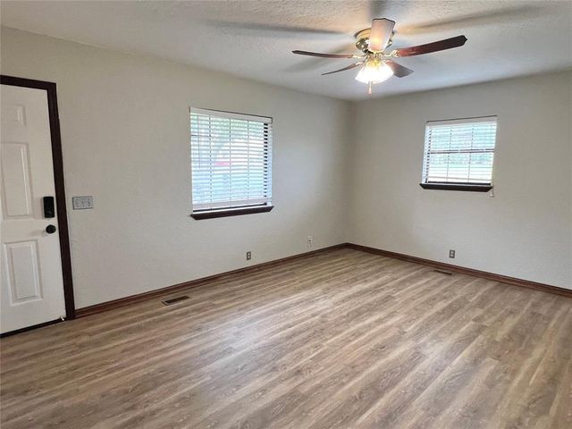 714 N 5th Street, Weatherford, OK 73096