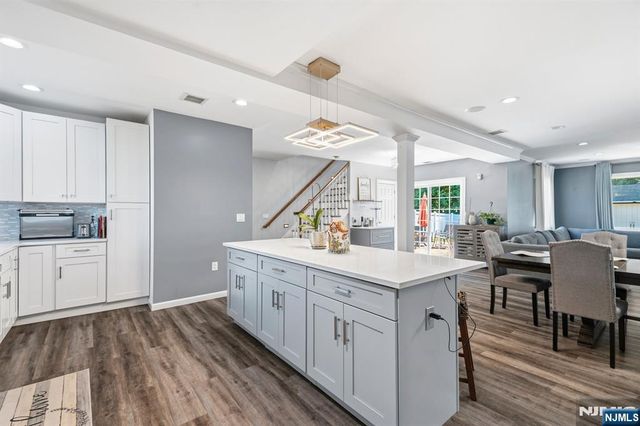 118 Howard Avenue, Rochelle Park, NJ 07662
