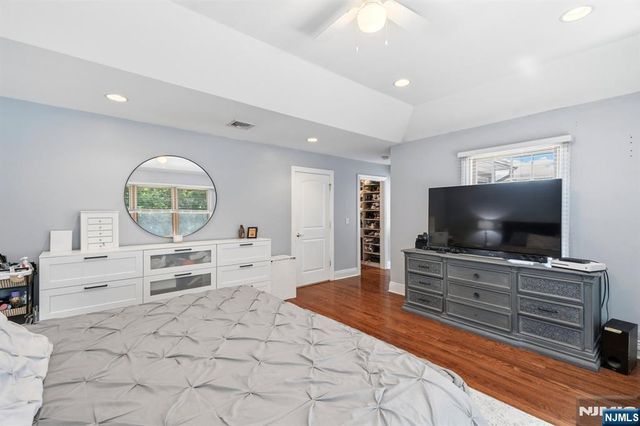 118 Howard Avenue, Rochelle Park, NJ 07662