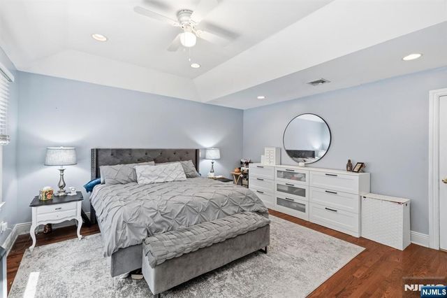 118 Howard Avenue, Rochelle Park, NJ 07662