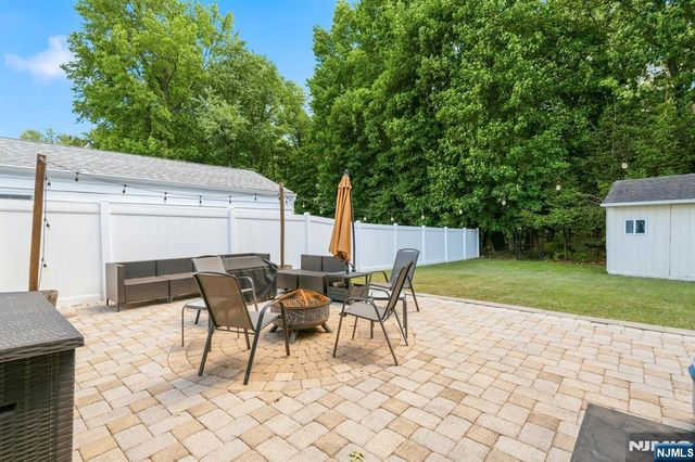118 Howard Avenue, Rochelle Park, NJ 07662