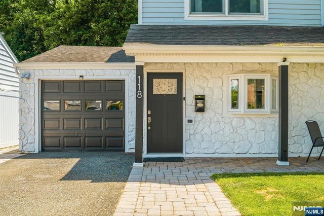 118 Howard Avenue, Rochelle Park, NJ 07662