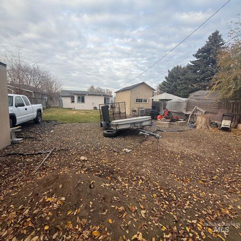 211 Shoshone, Nampa, ID 83651