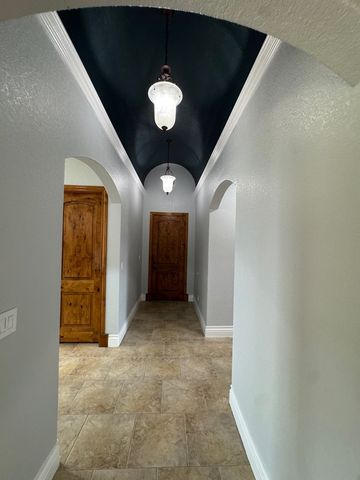 443 Bridlegate Blvd, Bandera, TX 78003
