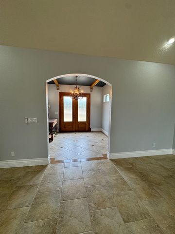 443 Bridlegate Blvd, Bandera, TX 78003