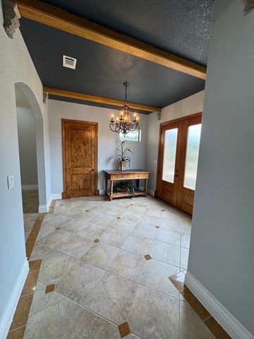 443 Bridlegate Blvd, Bandera, TX 78003