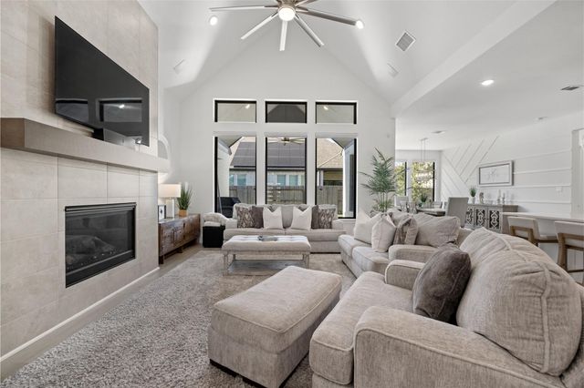 4810 Creekbend Drive, Fulshear, TX 77441