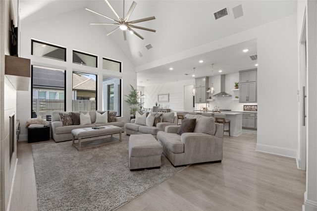 4810 Creekbend Drive, Fulshear, TX 77441