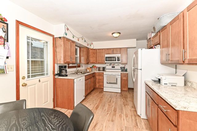 3430 Roberts STREET, Franksville, WI 53126