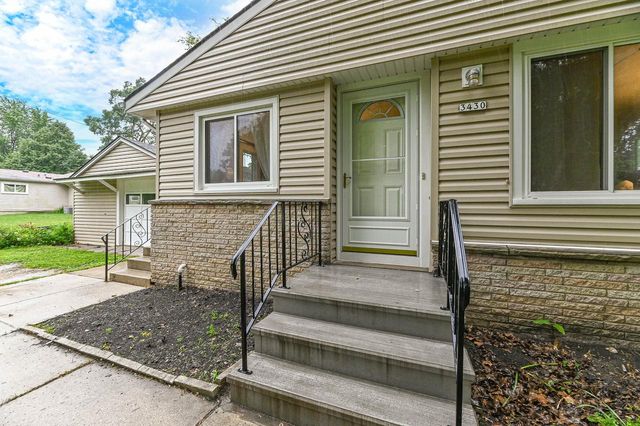 3430 Roberts STREET, Franksville, WI 53126