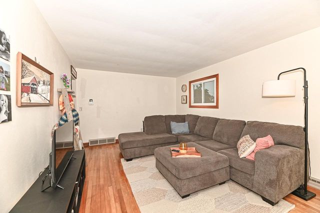 3430 Roberts STREET, Franksville, WI 53126