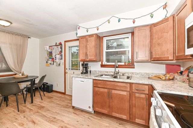 3430 Roberts STREET, Franksville, WI 53126