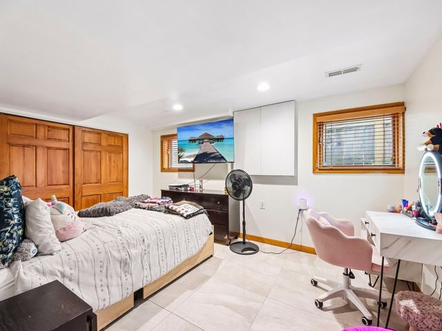 3140 Emerson Street, Franklin Park, IL 60131