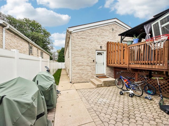 3140 Emerson Street, Franklin Park, IL 60131