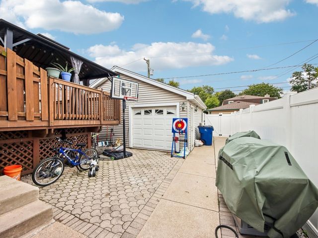 3140 Emerson Street, Franklin Park, IL 60131