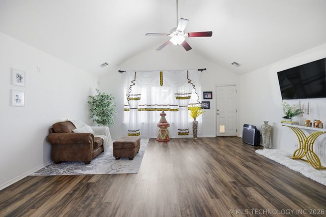 4104 W 105th Street S, Jenks, OK 74037