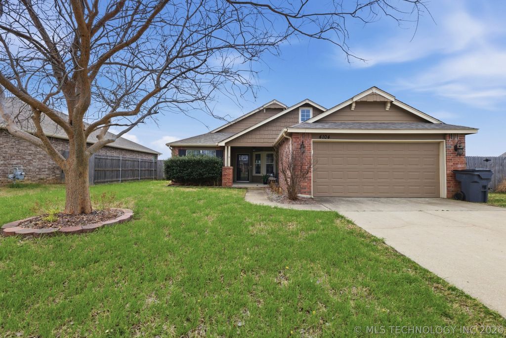 4104 W 105th Street S, Jenks, OK 74037